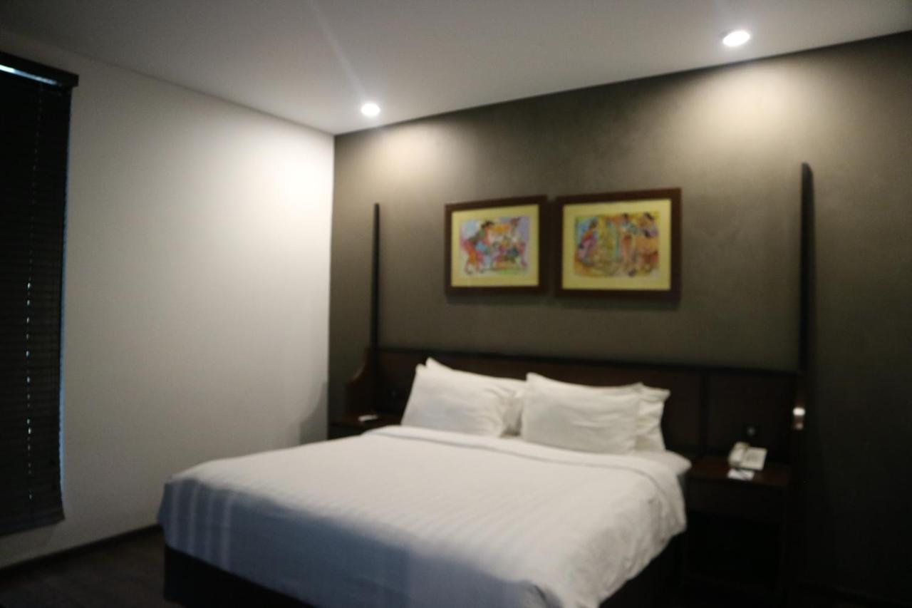 Amanuba Hotel& Resort Rancamaya Bogor Exterior foto