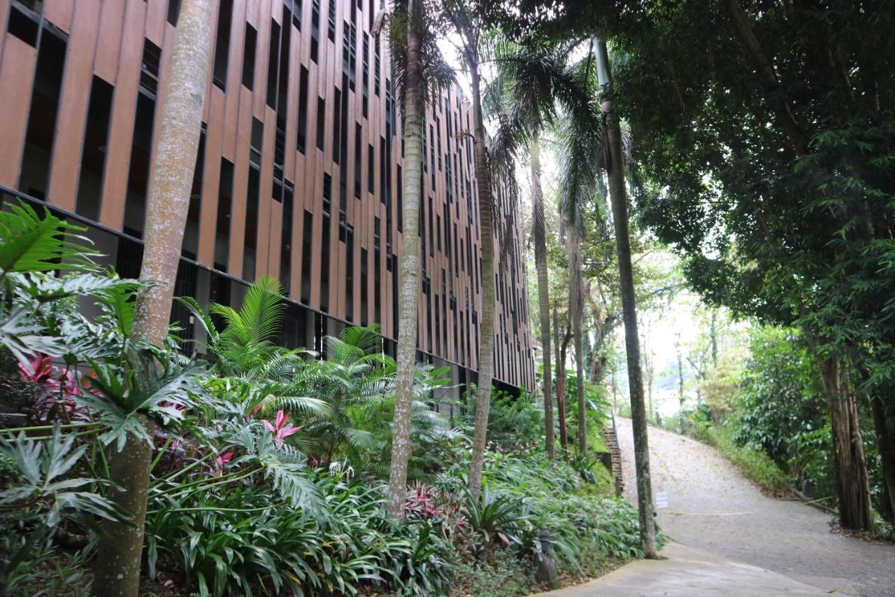 Amanuba Hotel& Resort Rancamaya Bogor Exterior foto