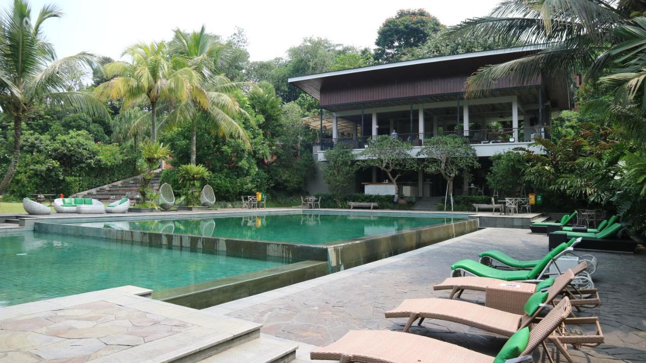 Amanuba Hotel& Resort Rancamaya Bogor Exterior foto