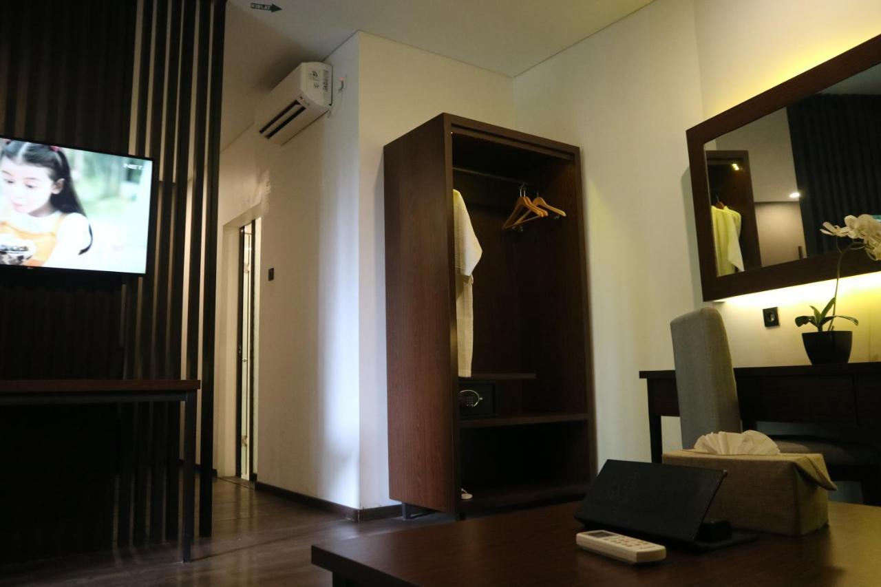Amanuba Hotel& Resort Rancamaya Bogor Exterior foto
