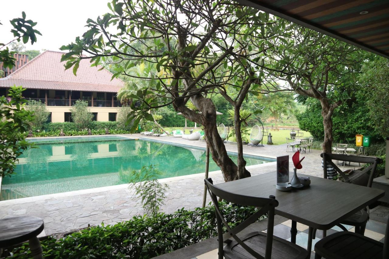 Amanuba Hotel& Resort Rancamaya Bogor Exterior foto