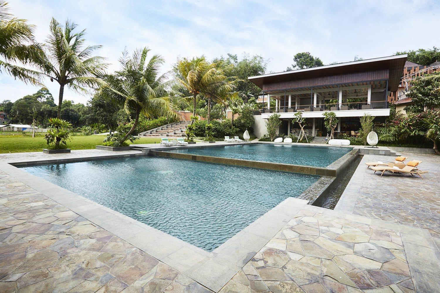 Amanuba Hotel& Resort Rancamaya Bogor Exterior foto